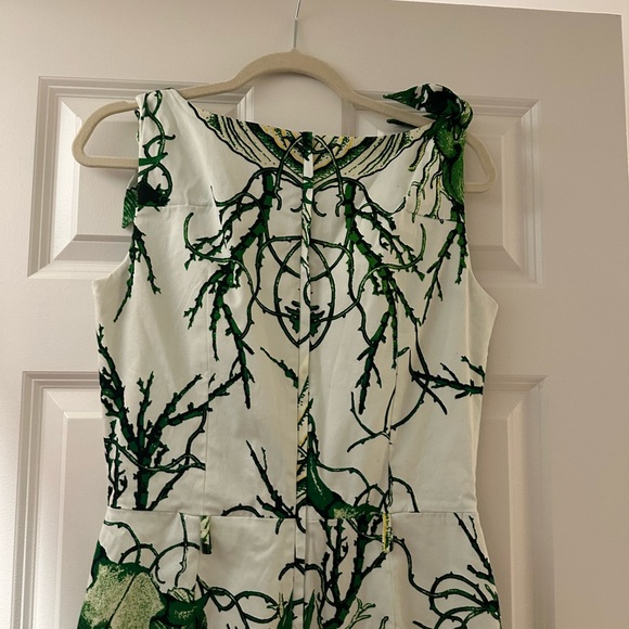 Green Samantha Sung Tailored Dress - Picture 8 of 10